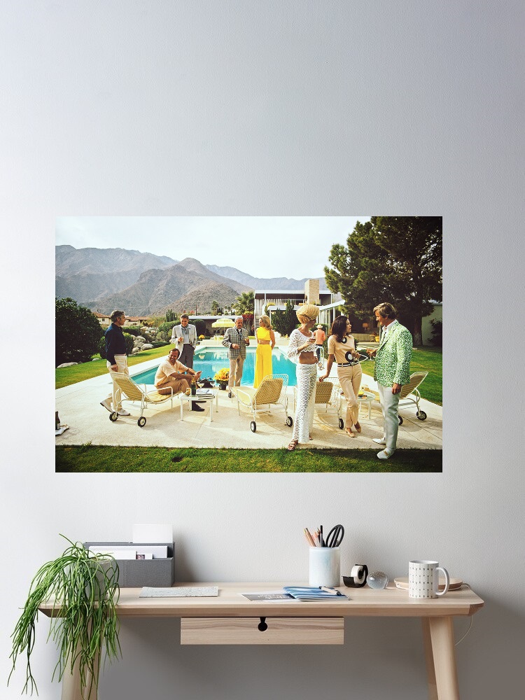 Luxury Lifestyle Picture - Retro Poolside Host Luxury Lifestyle de