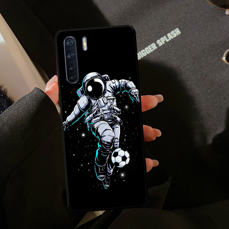 Funda de astronauta para fútbo - Oppo A78 reseña y precio