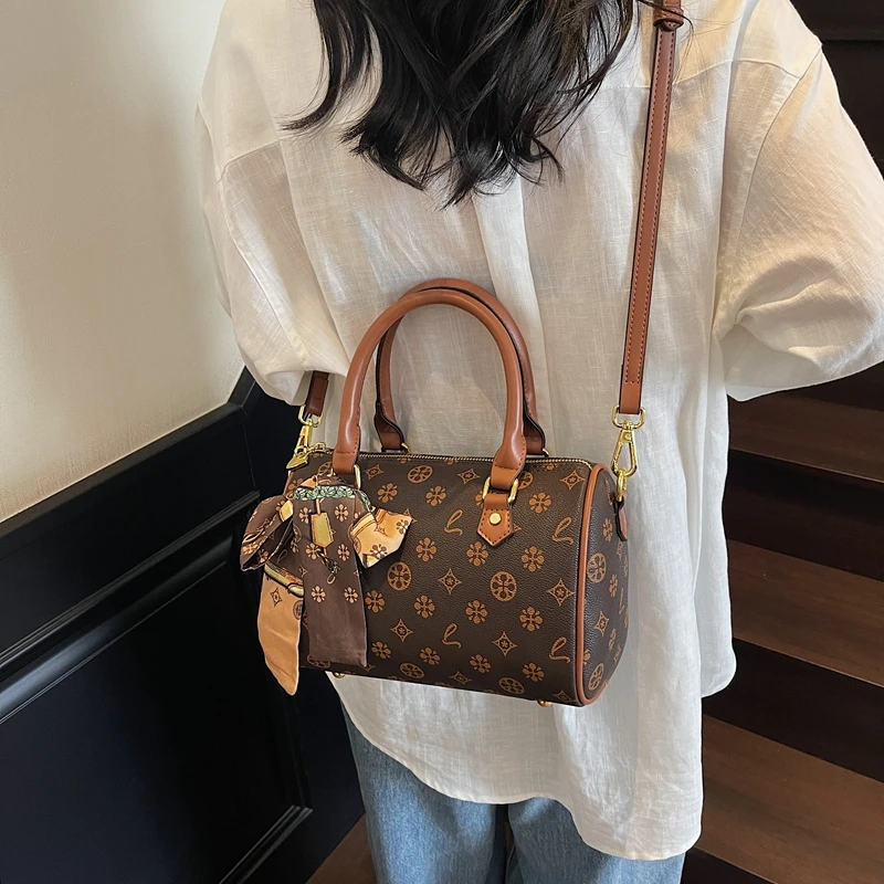 Elegante Bolso de Hombro de Cu - Luxury Lifestyle Handbags reseña y precio